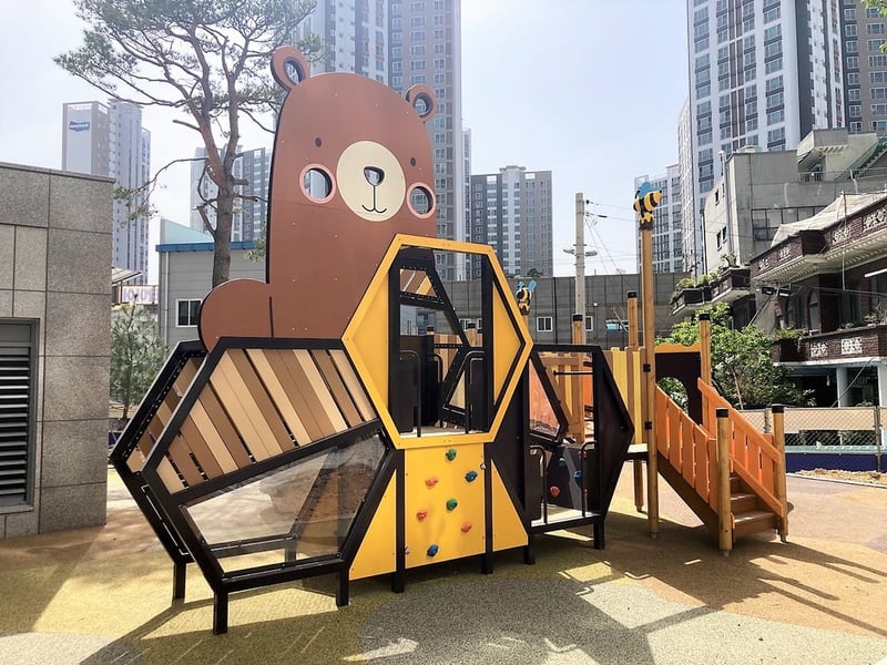 The Sharp Bunyeong Centro