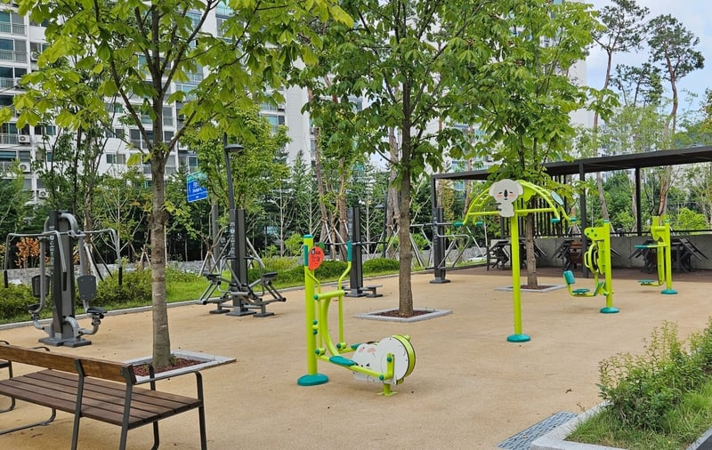 Dunchon Jugong 2nd Neighborhood Park