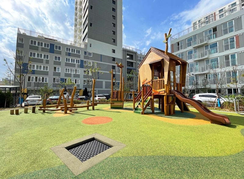 숲속오두막놀이대 image 2