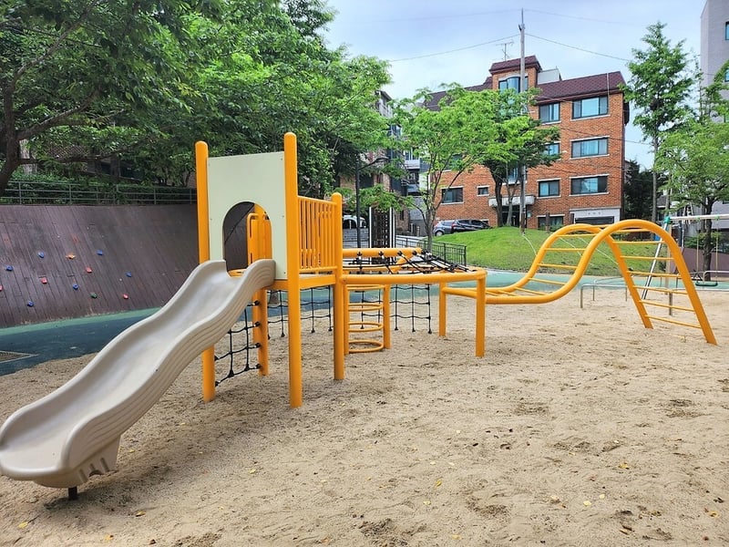 Mugunghwa Children's Park