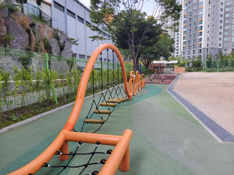 율동감 넘치는 네트놀이대 image 2
