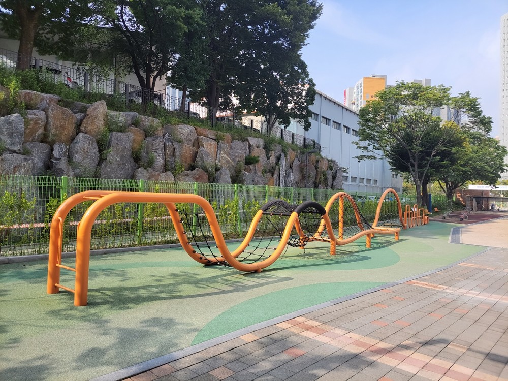 서울고일초등학교